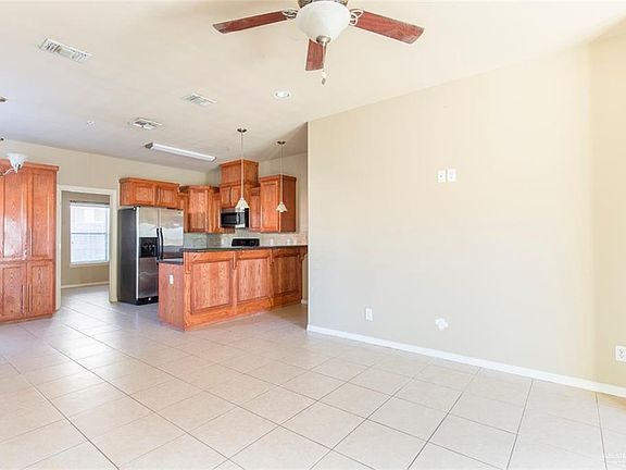 3rd image of 3001 S L St APT 1