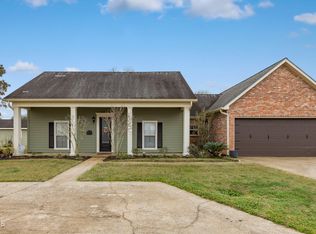 1105 W 4th St, Kaplan, LA 70548