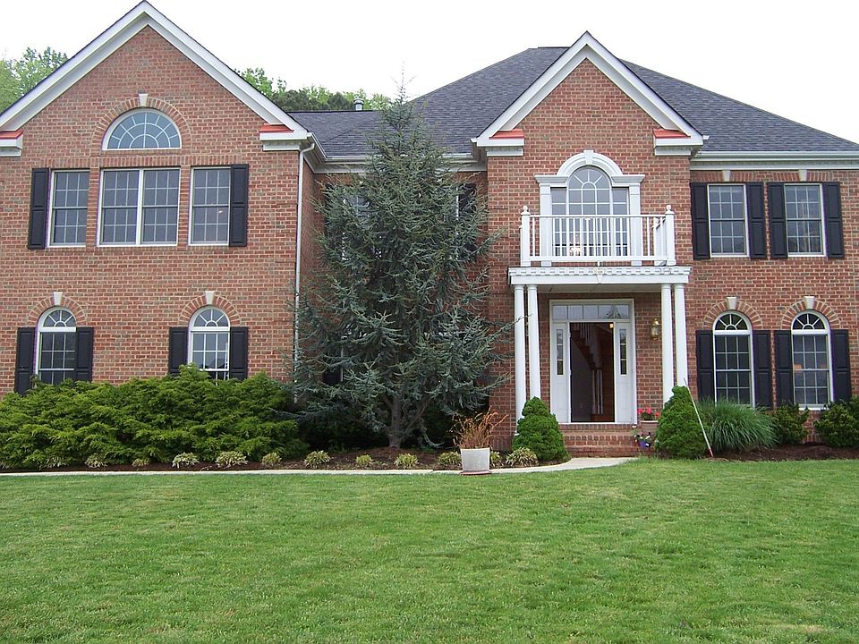 1st image of 922 Preserve Dr