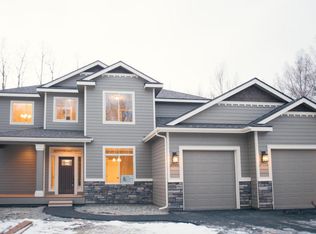 8226 E Wolf Creek Rd, Palmer, AK 99645