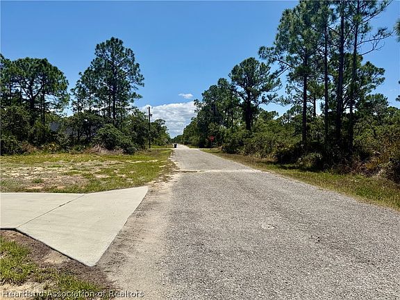 5th image of 601 Buckley Rd