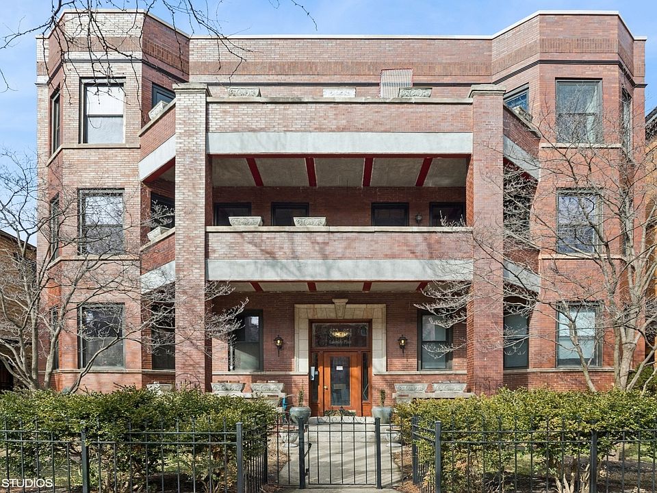 1st image of 852 W Lakeside Pl APT 1E