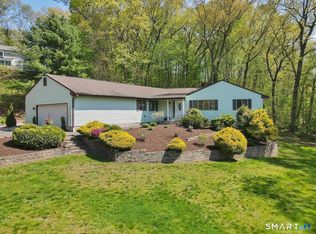 6 Rivercove Drive, Cromwell, CT 06416