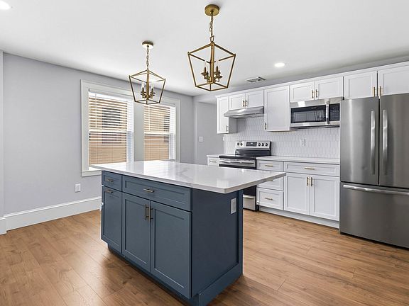 3rd image of 42 School St #2