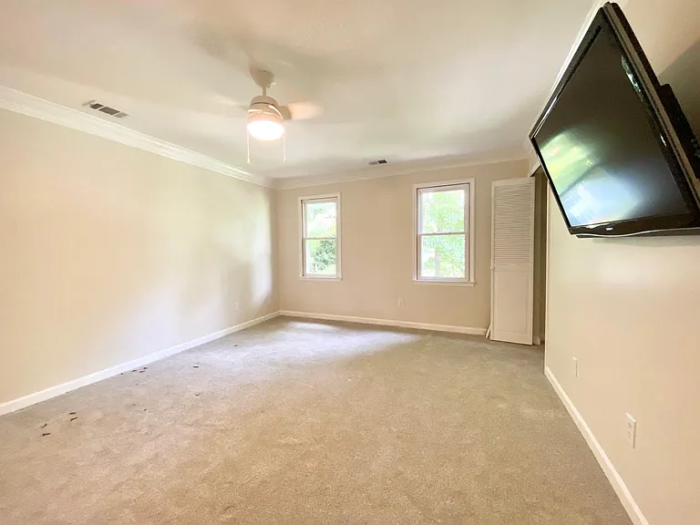 601 Spring Creek Way NE — Photo 18