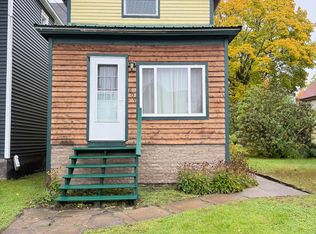 809 Young St, Sault Sainte Marie, MI 49783