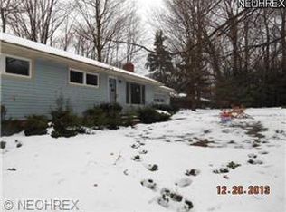 12321 Carroll Dr, Chardon, OH 44024
