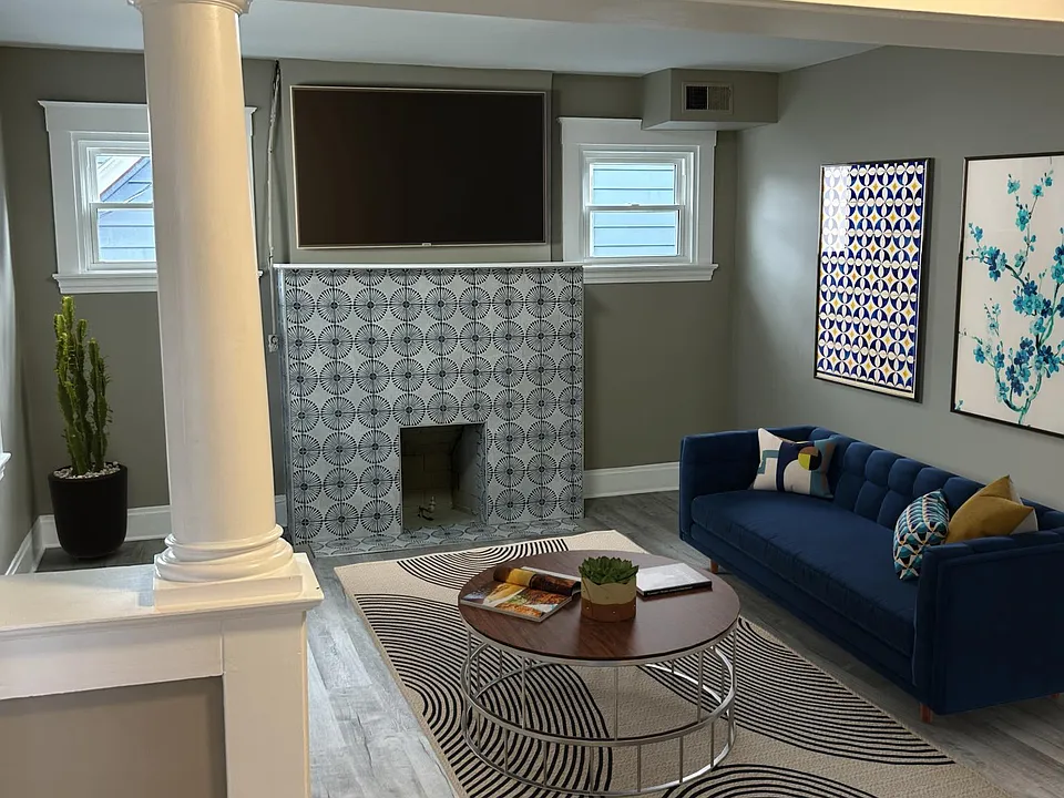 425 McGregor Ave #4