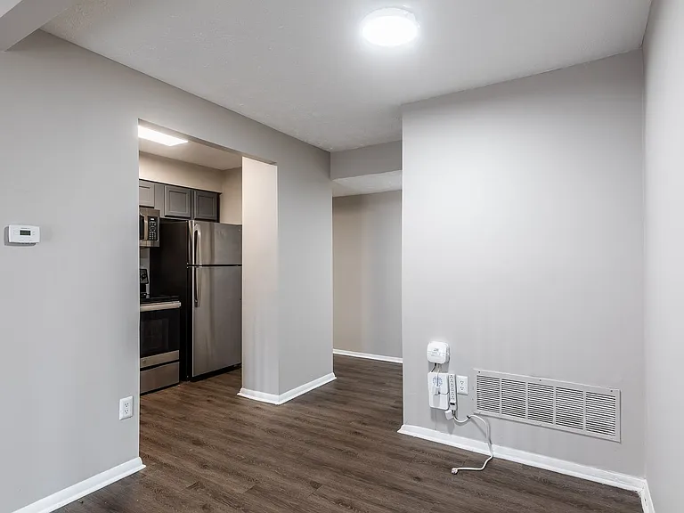 605 Hanna Ave — Photo 3