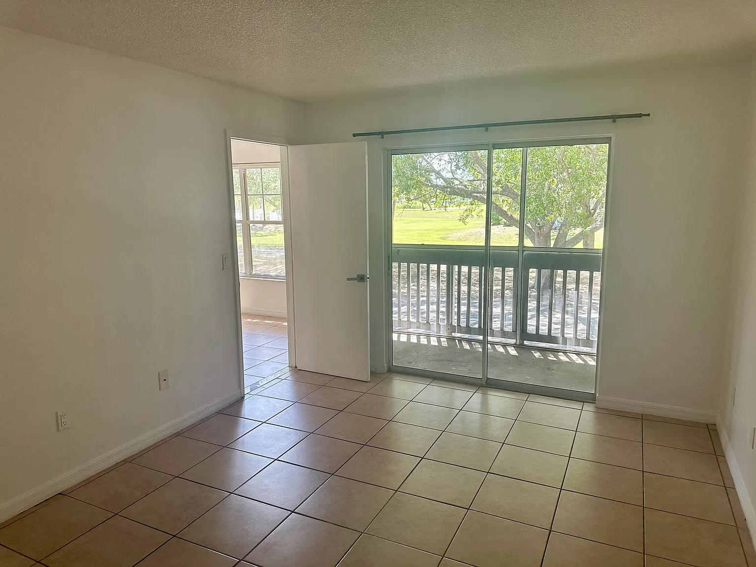 8202 Fairways Circle - B202 — Photo 4