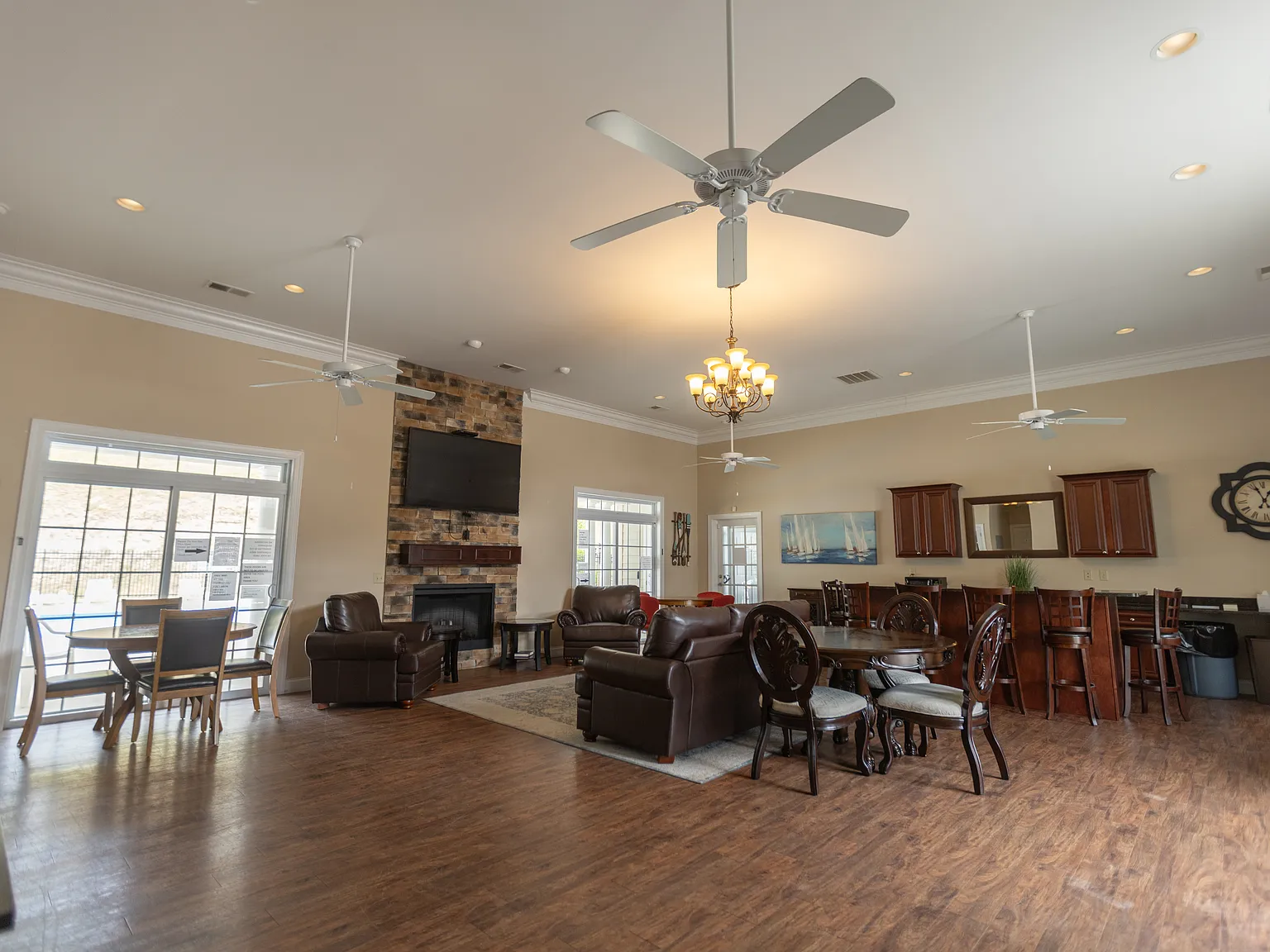 Park Place Apartments & Townhomes — Photo 2