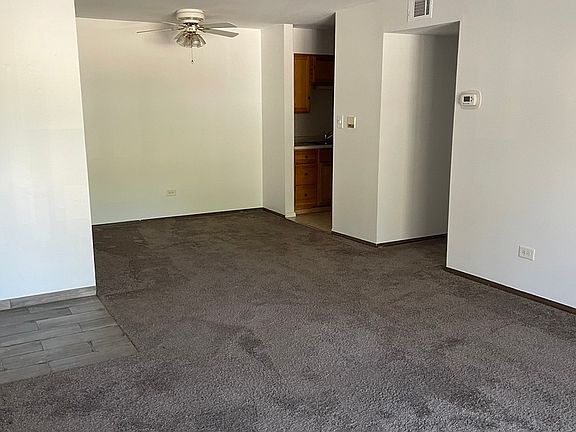 3rd image of 6151 Knollwood Dr #206