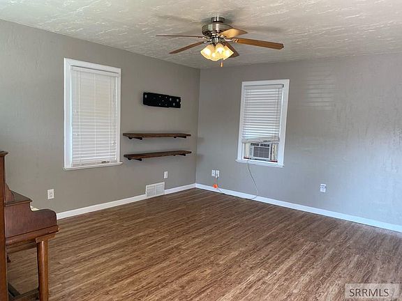 2nd image of 1061 Bannock Ave