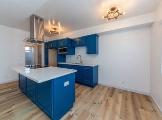 1955 Locust Ave APT 6, Long Beach, CA 90806