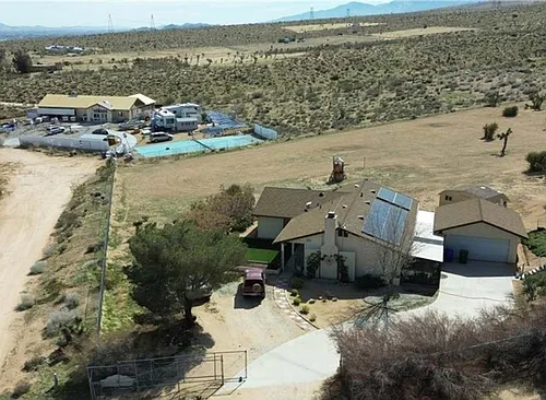 26625 Horizon St Photo 1