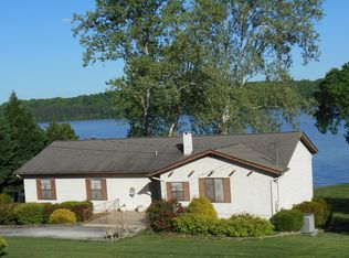 2166 S Shore Acres Rd, Soddy Daisy, TN 37379