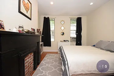 Rented by RES New York