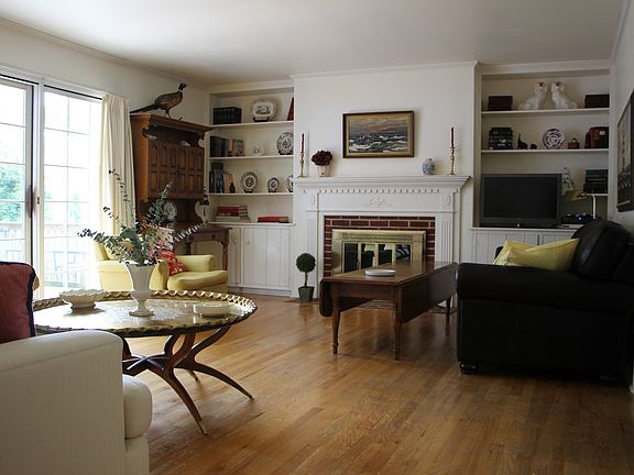 Living Room with Fireplace