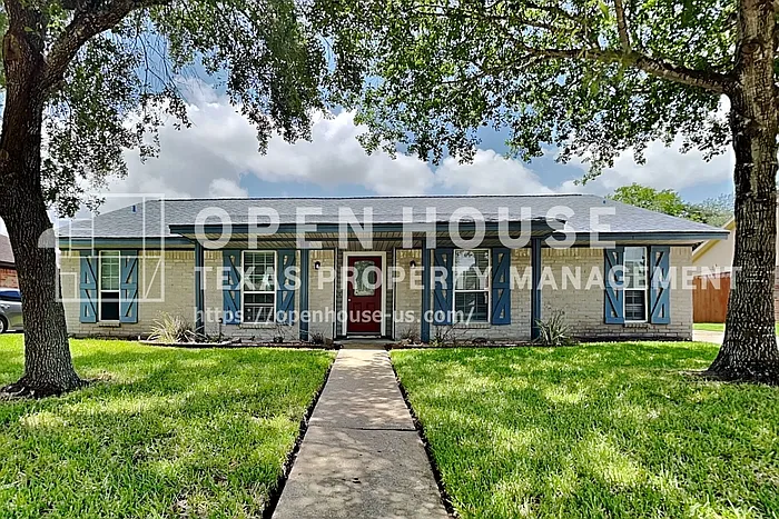 4 bed, 2.0 bath, 1994 sqft, $2,475 — Photo 1