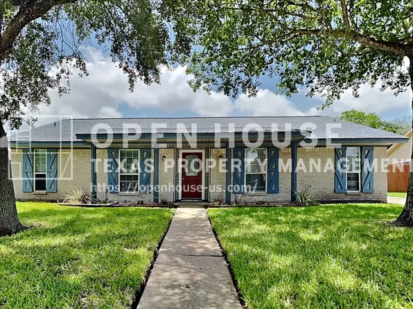 1920 Crooked Creek Ln, Pearland, TX 77581