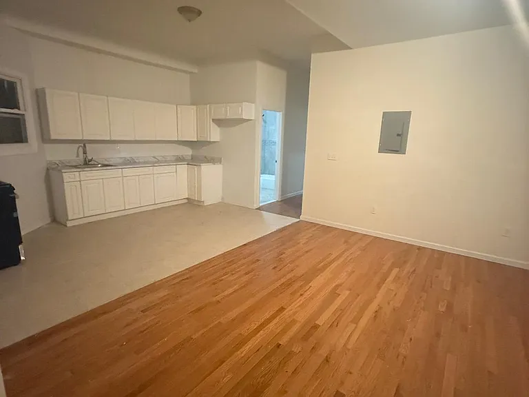 825 S 15th St #2R — Photo 3