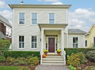 16 Aske St, Warwick, NY 10990