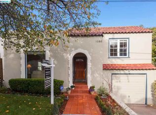 1386 Holman Rd, Oakland, CA 94610