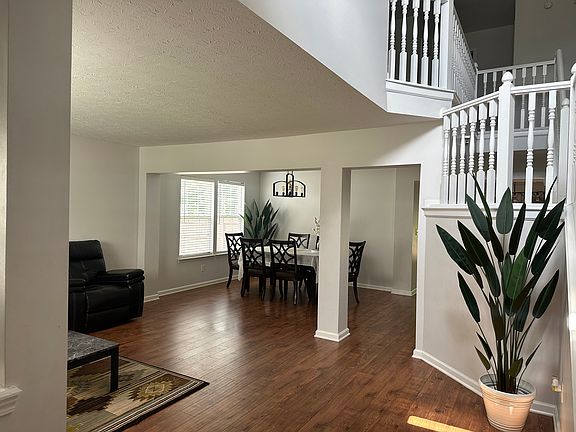 4th image of 8304 Andrusia Ln