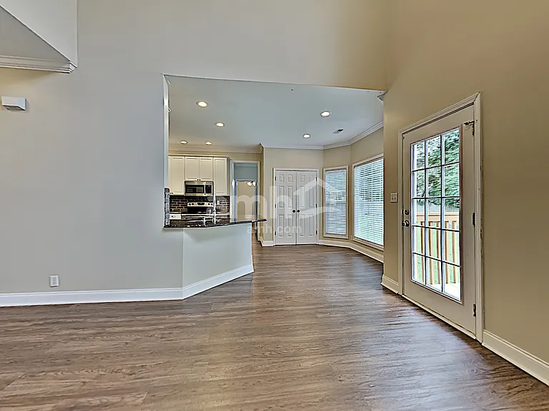 830 Tully Rd — Photo 5