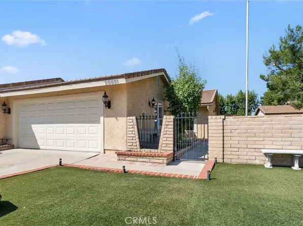 25651 Ramada Dr, Santa Clarita, CA 91355