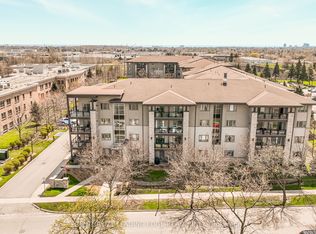 570 Lolita Gdns #421, Mississauga, ON L5A0A1