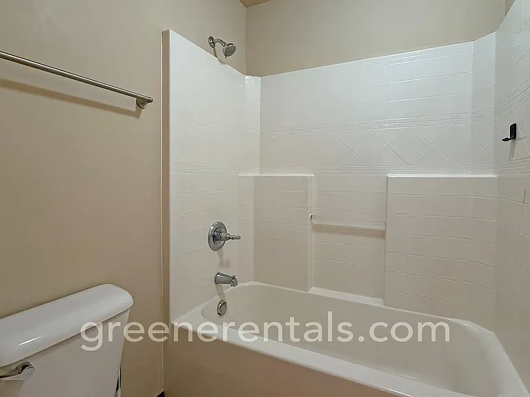 611 H St SW — Photo 34