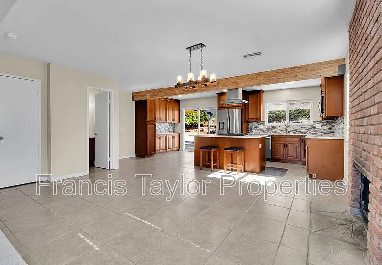 2053 Habero Dr — Photo 11