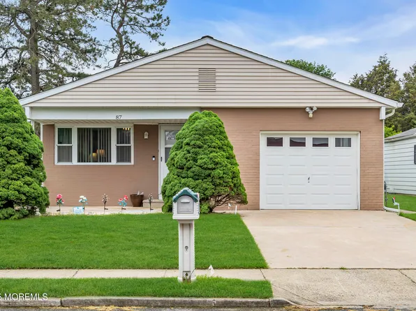 87 Prince Charles Drive, Toms River, NJ 08757