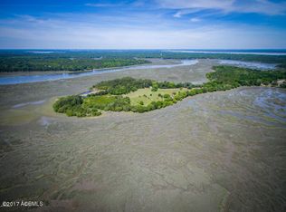 80 Long Point Dr, Beaufort, SC 29907