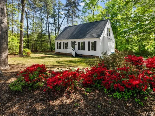 1517 Leicester Rd, Richmond, VA 23225