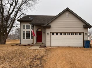 402 W Santee St, Sublette, IL 61367