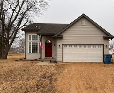 402 W Santee St, Sublette, IL, 61367