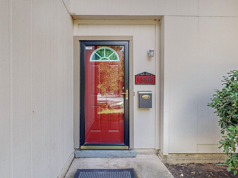 1st image of 13818 Methuen Green Ln #100