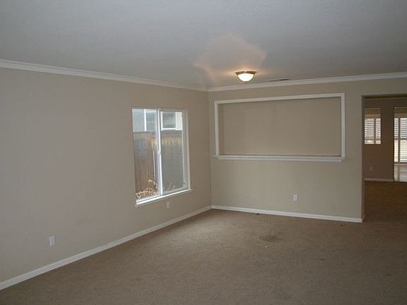3rd image of 117 Marland Ct