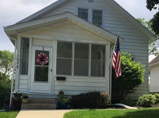 1698 Alta Pl, Dubuque, IA 52001