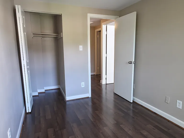 24 Lerner Ct #32H — Photo 14