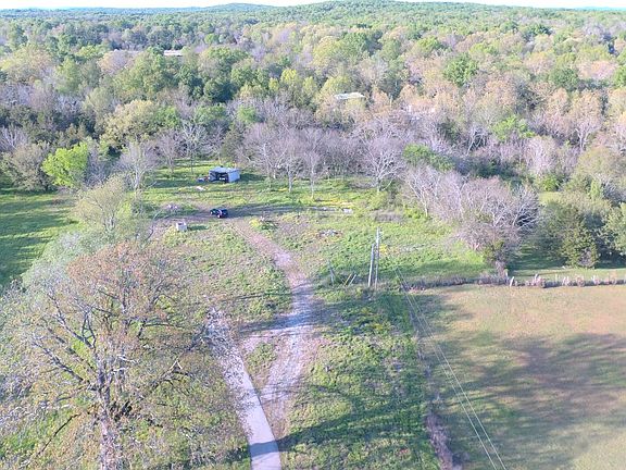 5th image of 3805 Woodbury Pike