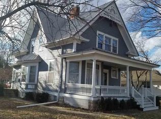 407 Congress St, Golden, IL 62339