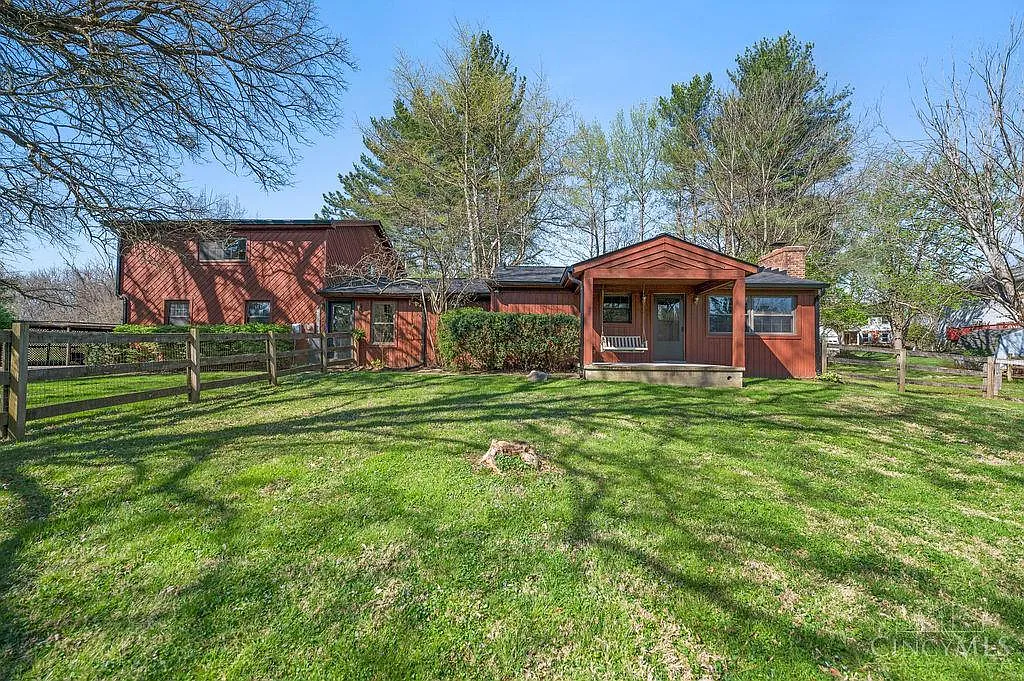 8135 Creek Woods Pl photo 1