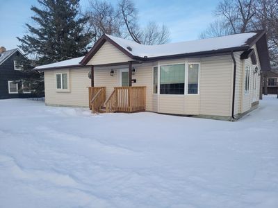 322 Saint Paul Ave S, Thief River Falls, MN, 56701