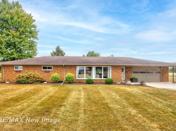 575 S Brennan Rd, Hemlock, MI 48626