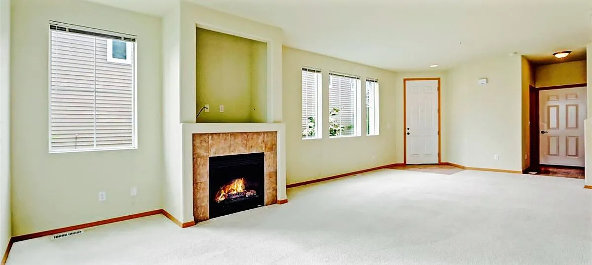 2420 Simmons St — Photo 3