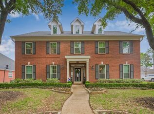 82 Bradford Cir, Sugar Land, TX 77479