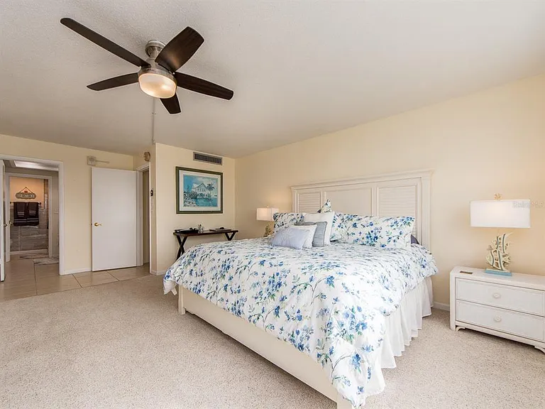 675 S Gulfview Blvd #902 — Photo 16